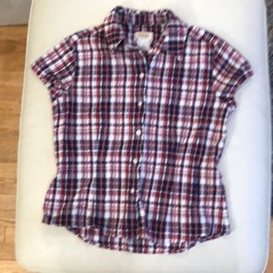 Talbots Petite red/white/blue seersucker button down shirt